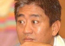 柯受良吃瓜看娱乐圈,吃瓜看娱乐圈，揭秘明星幕后故事