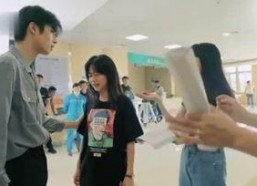 爱娱乐的吃瓜桦,吃瓜桦带你揭秘娱乐圈那些不为人知的幕后故事