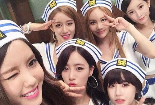 娱乐吃瓜女朋友非常的合适,吃瓜女友们的甜蜜日常